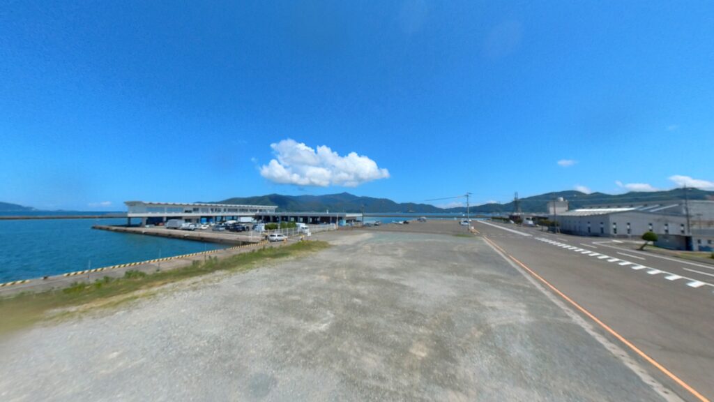 小浜漁港の景色