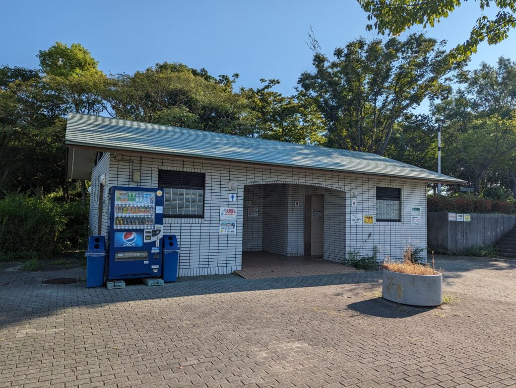 舞洲緑地東駐車場のトイレ
